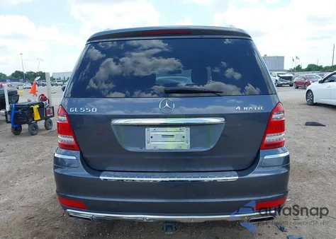 2010 Mercedes-Benz Gl 550 4Matic z USA, uszkodzony, nr VIN 4JGBF8GE8AA573694